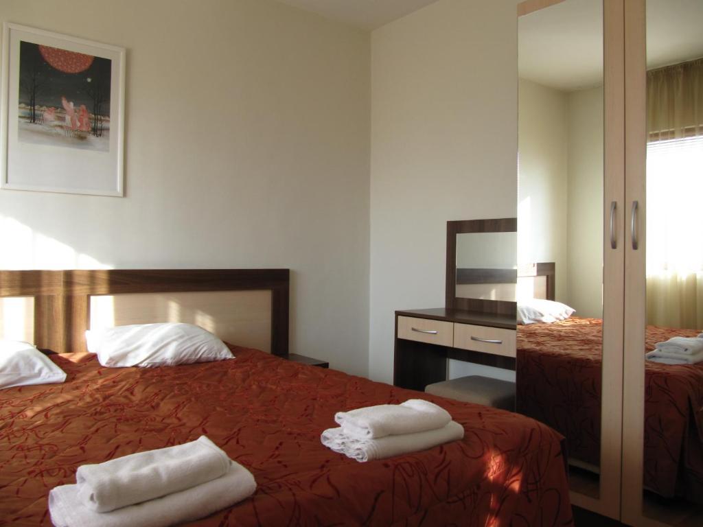 Aquilon Hotel & Thermal Pools Bania Quarto foto